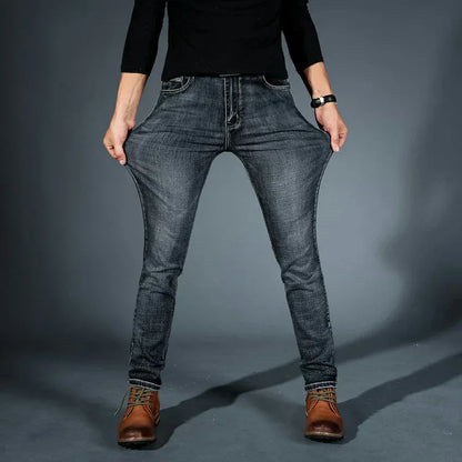 Calindra Stretch-Denim Jeans