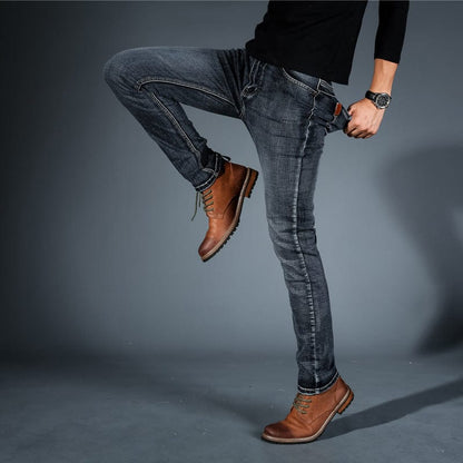 Calindra Stretch-Denim Jeans